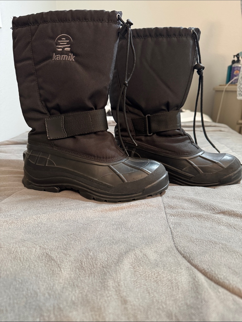 Kamik Black Waterproof Insulated Snow Boots for Men Sz 9M